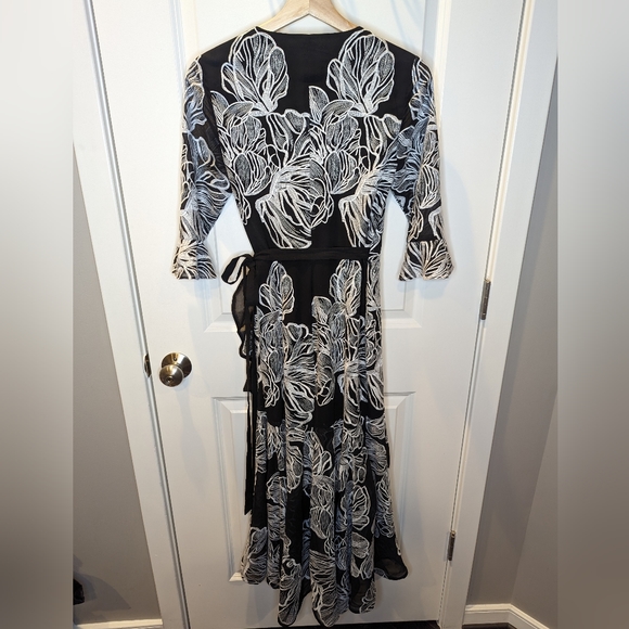 Dress the Population Ophelia Black White Floral Ruffle Midi Wrap Dress Small - Picture 4 of 7